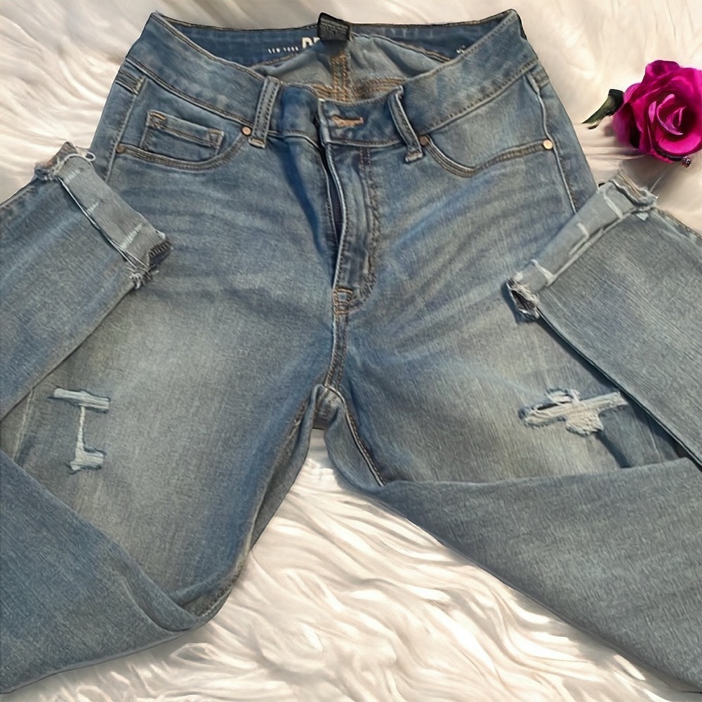 Rewash jeans size 3 skinny jeans distressed faux front pockets 2 back pockets